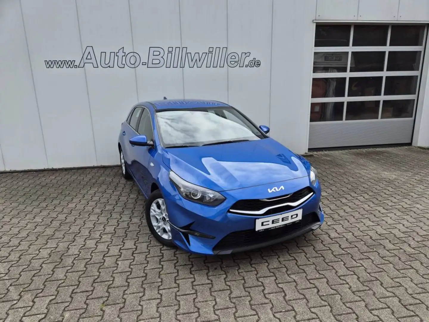 Kia Ceed / cee'd Ceed 5-Türer 1.5 T-GDI (140 PS) ISG DCT7 Vision Ko Blau - 1