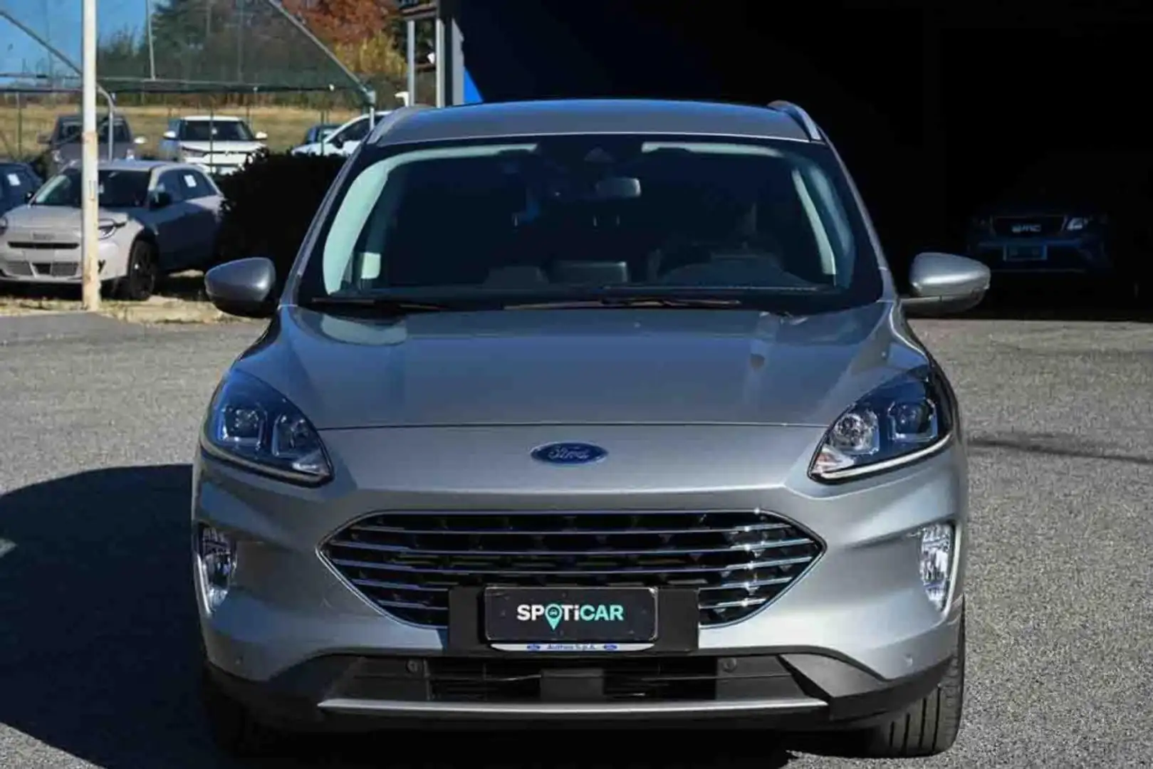 Ford Kuga 1.5 EcoBlue 120 CV 2WD Titanium Business Grau - 2