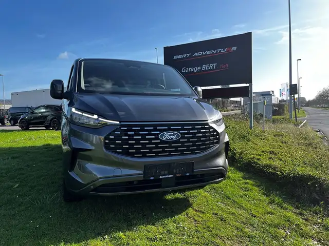 Ford Tourneo Custom Titanium L2 8 zitpl. 136pk