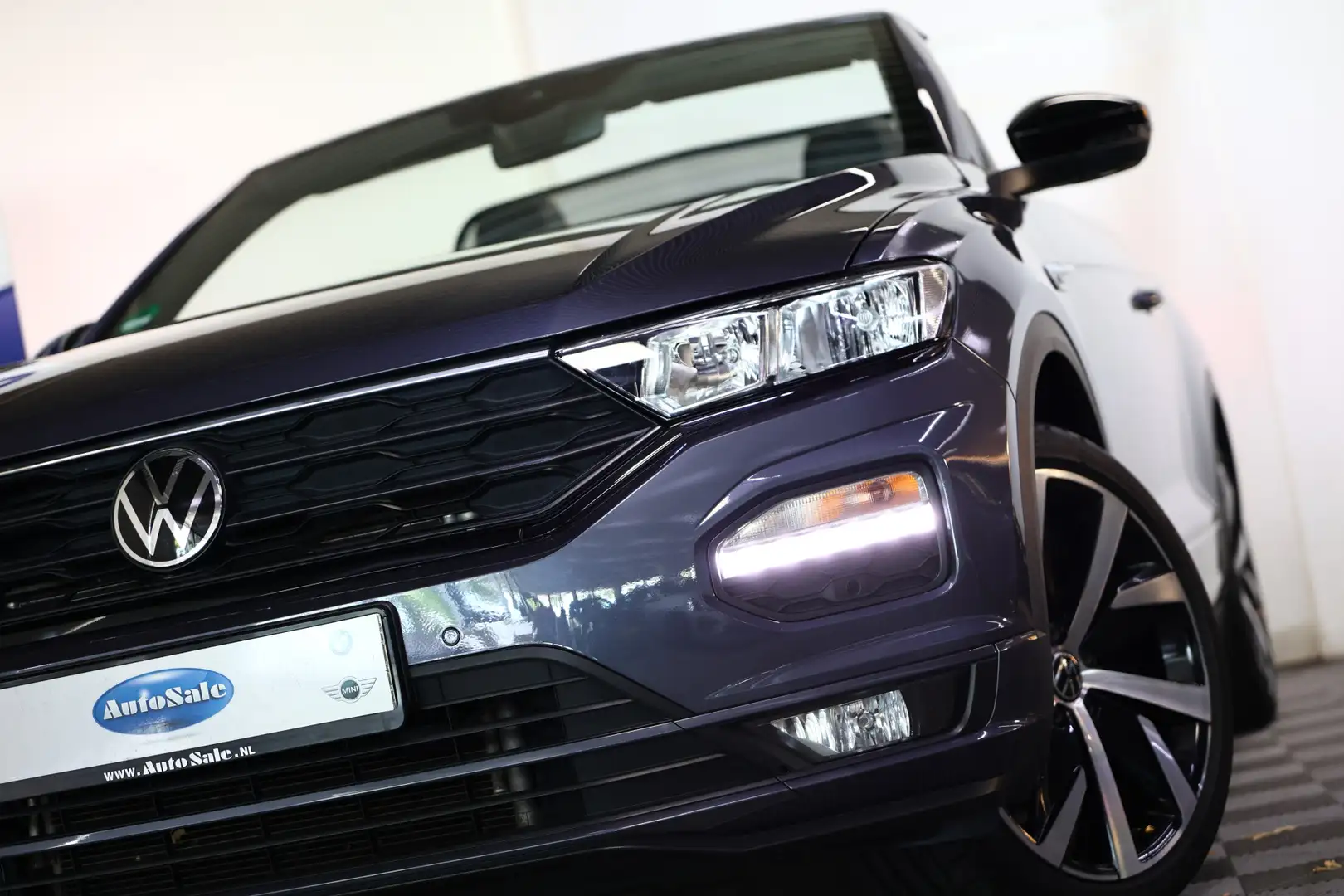 Volkswagen T-Roc Cabrio 1.5 TSI R-Line ACC PDC STOELVER. '21 Grijs - 2