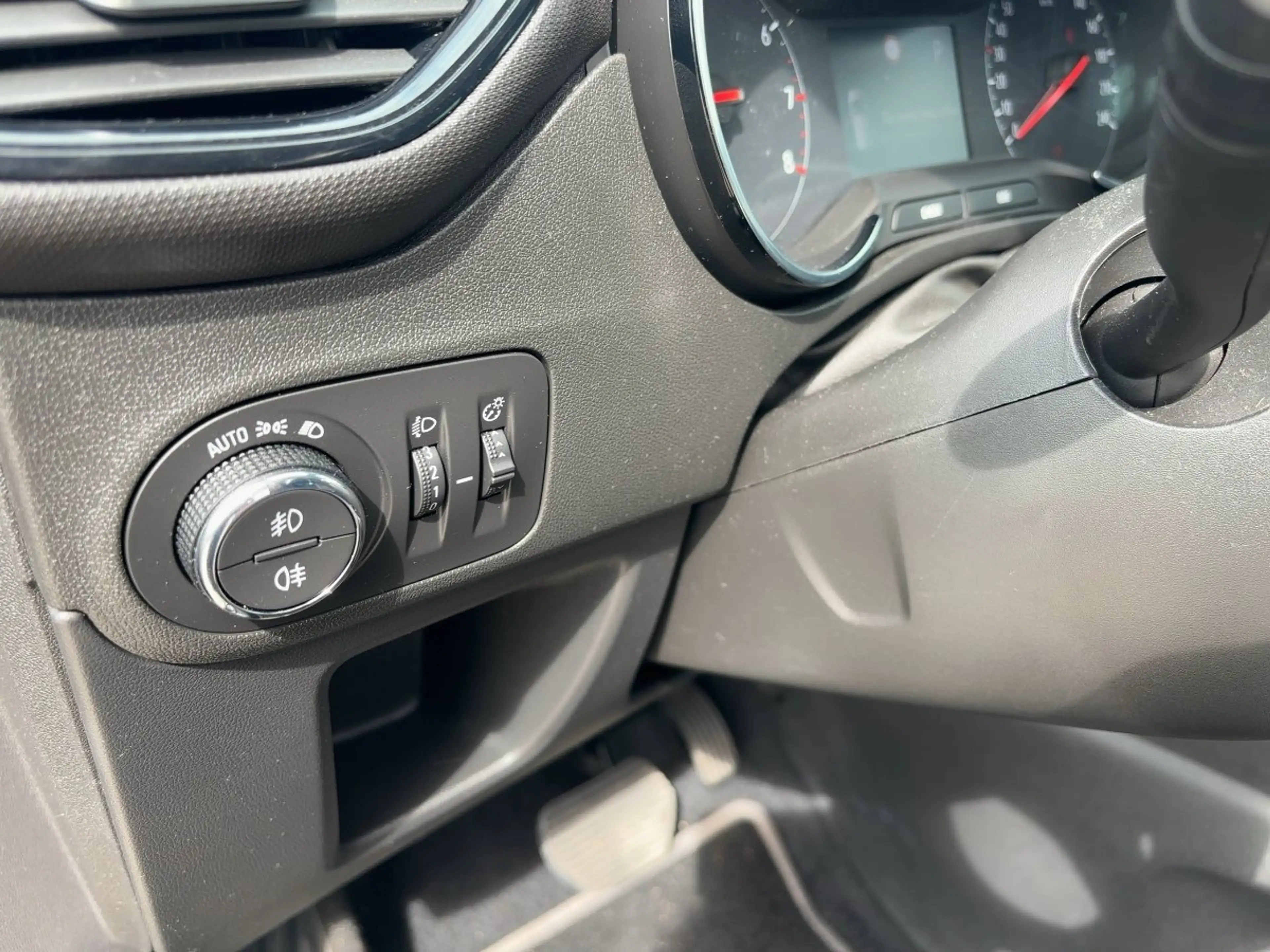 Opel Crossland Elegance LED+Kamera+Winterpaket — photo 15
