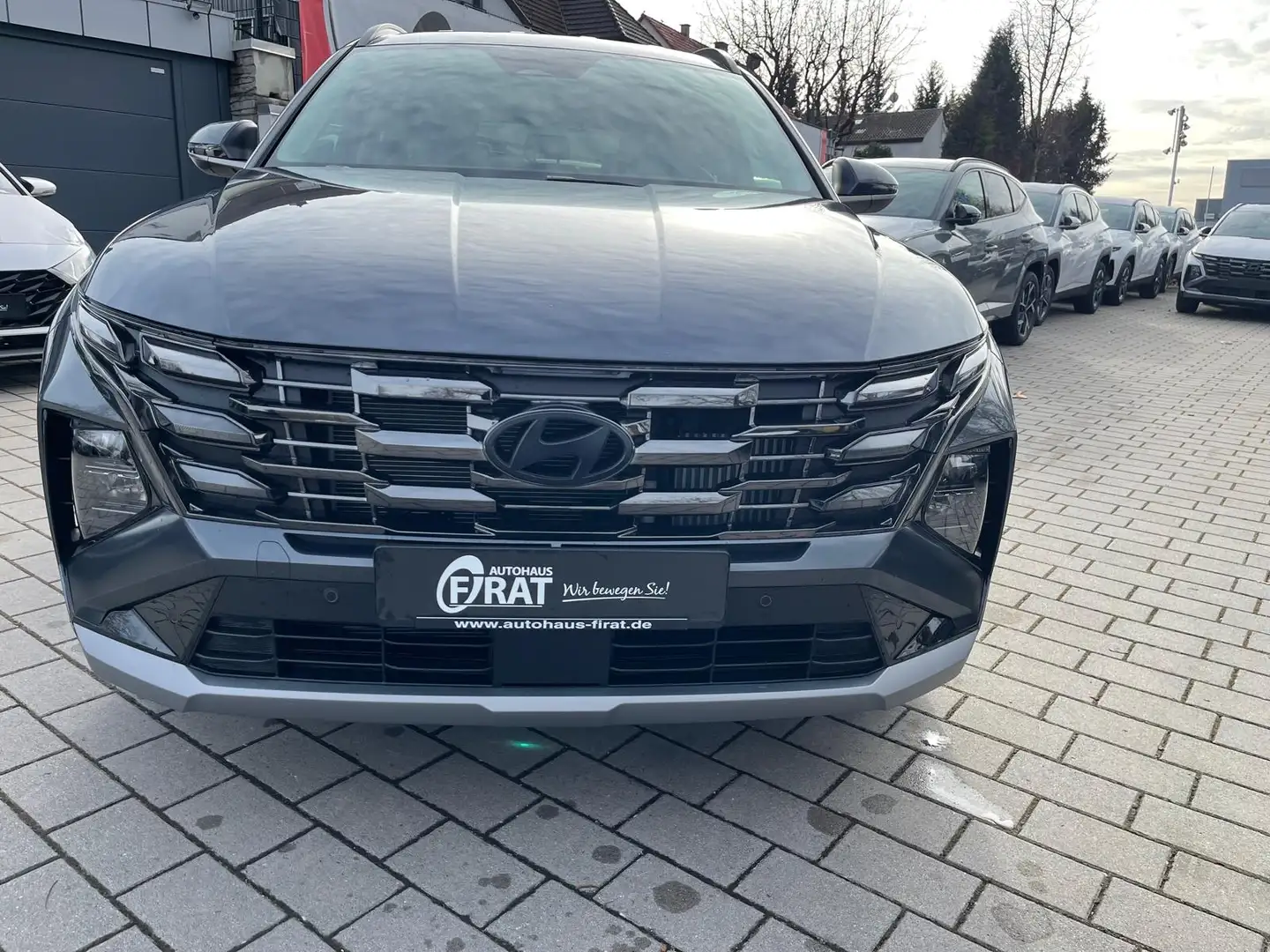 Hyundai TUCSON 1,6 T-Gdi Grau - 2