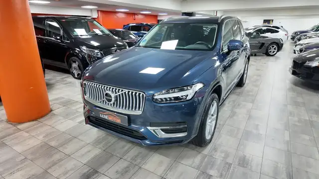 2022 Volvo XC90 in Blue for sale