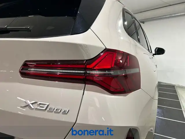 BMW X3 view 11