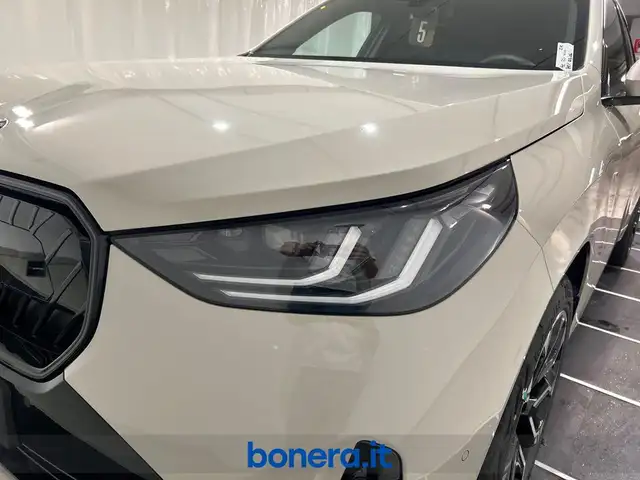 BMW X3 view 10