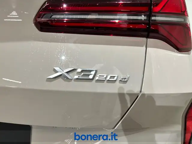 BMW X3 view 9