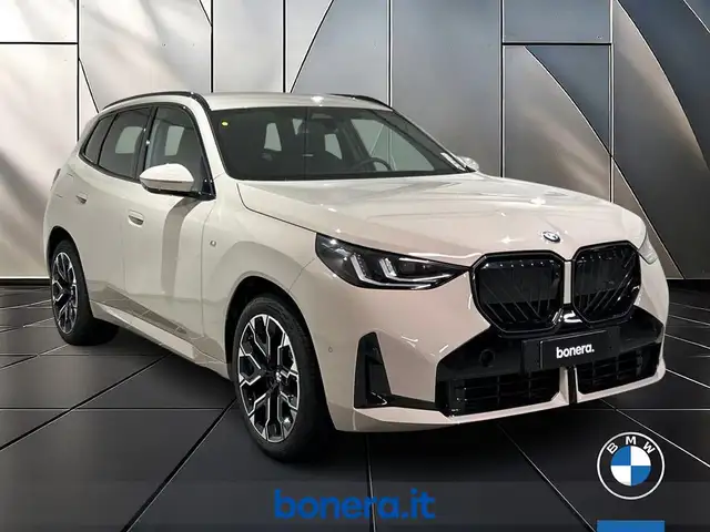 BMW X3 view 3