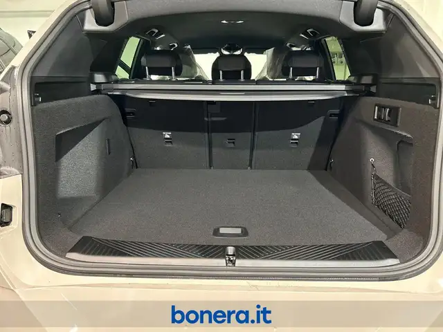 BMW X3 view 13