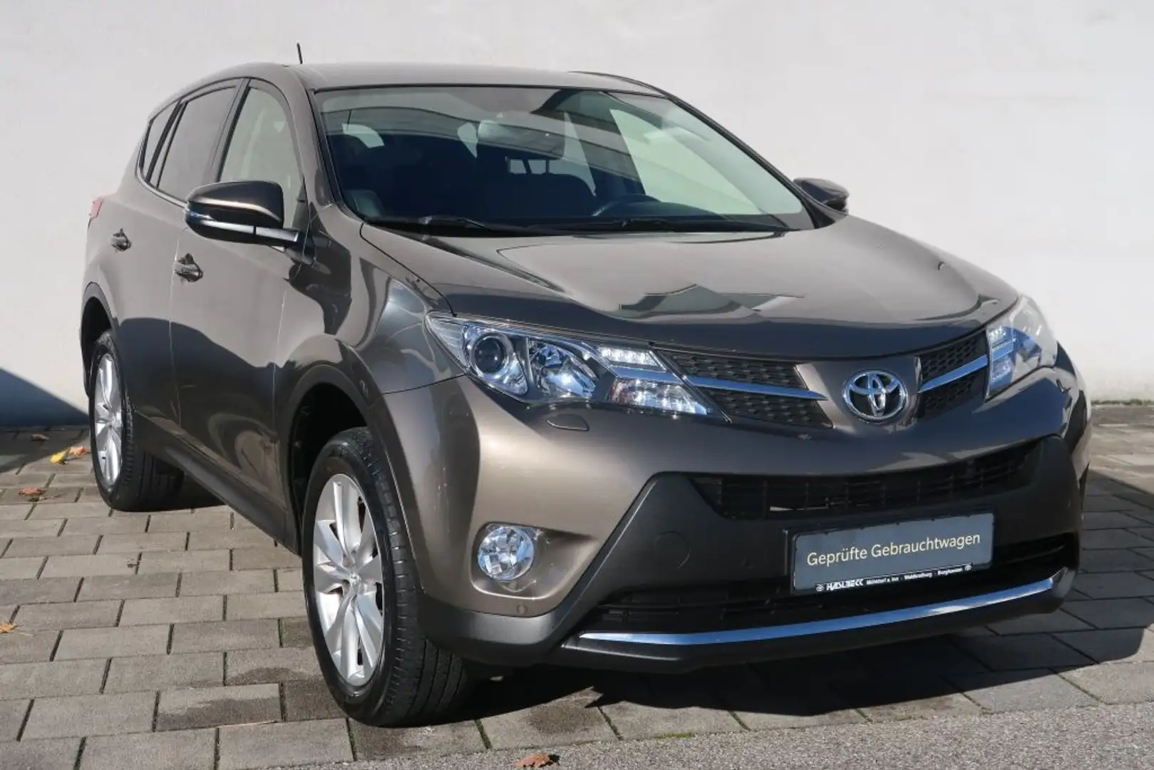 Toyota RAV 4 2.2 D-4D 4x4 Executive Marrón - 2