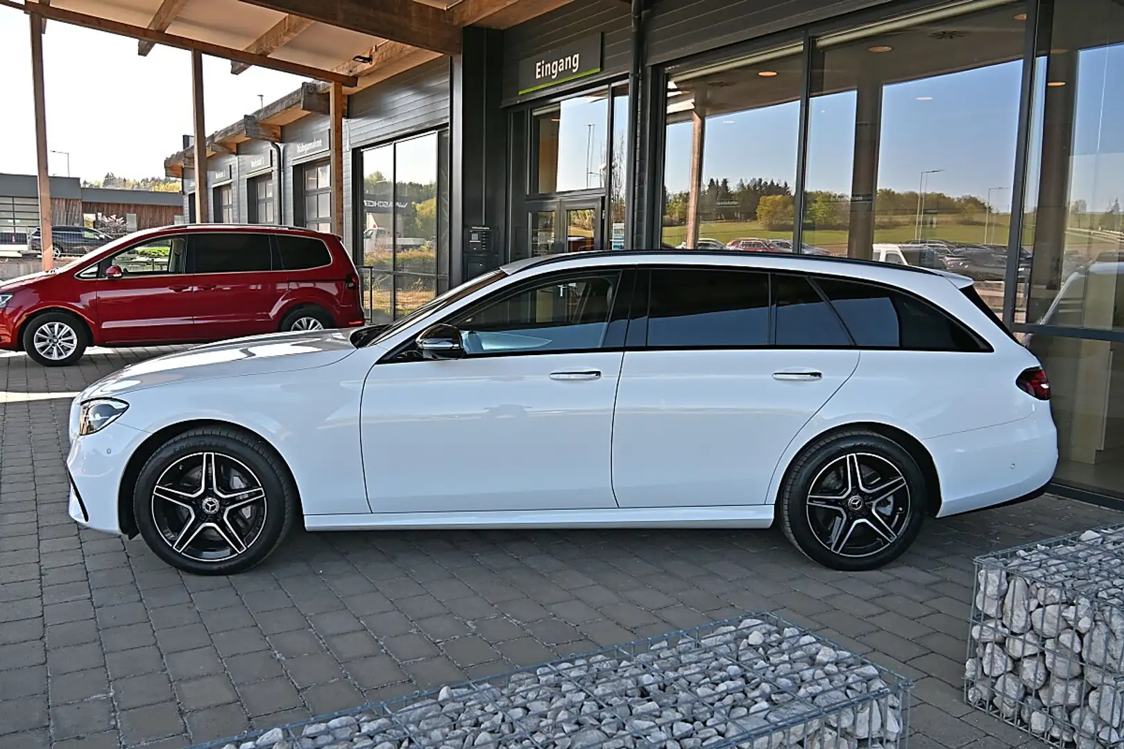 Mercedes-Benz E 300 de PHEV T 4Matic Aut. AMG ACC, LED, HeadUp, 360... Weiß - 2