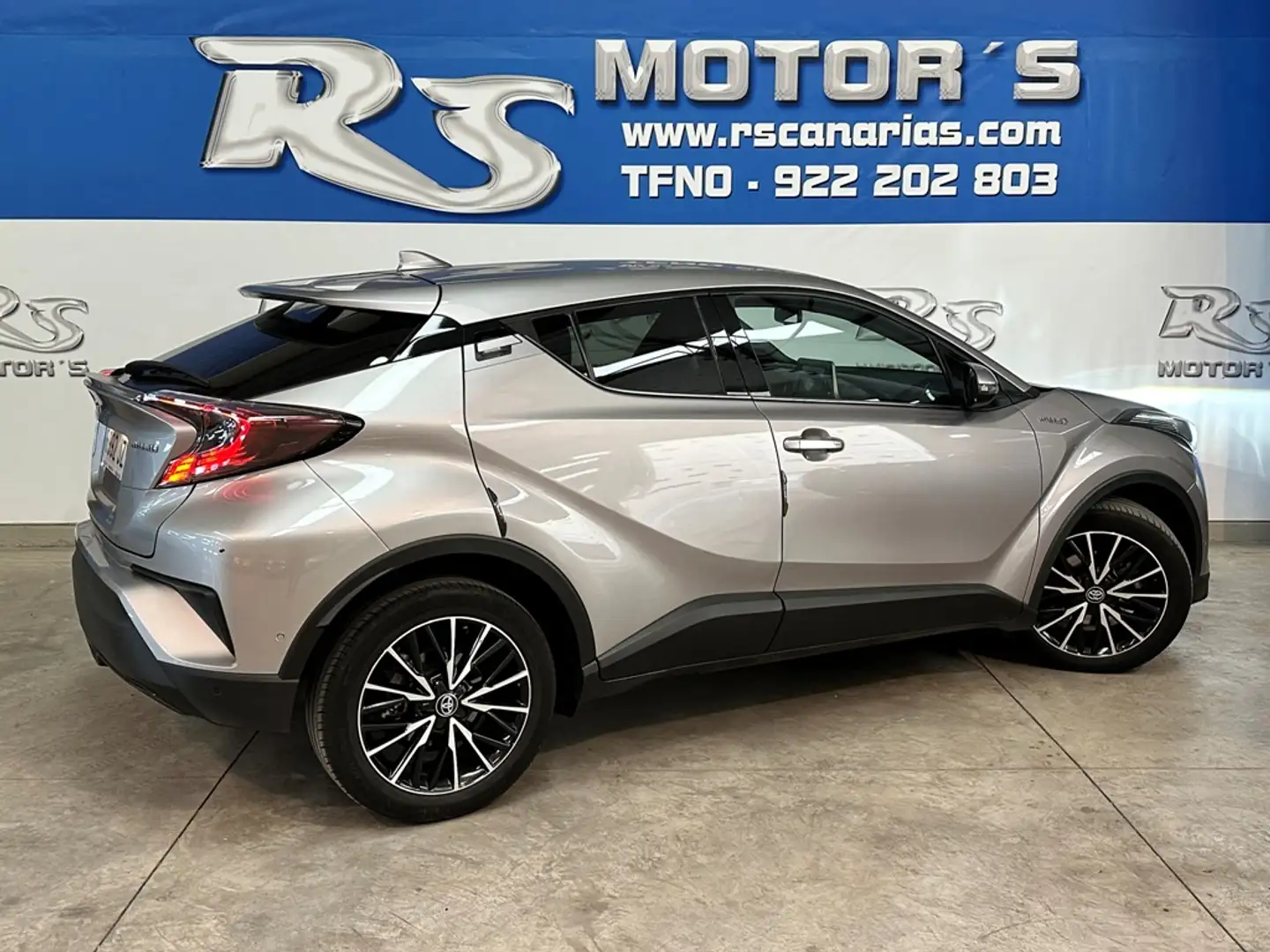 Toyota C-HR 125H Style Plus Grau - 2