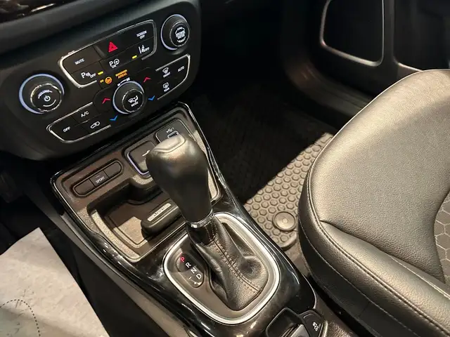 Jeep Compass view 13