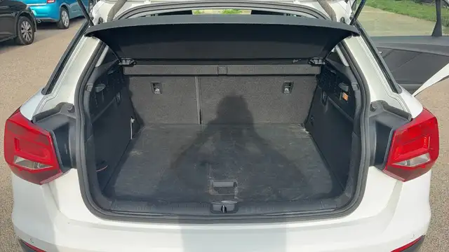 Audi Q2 view 14