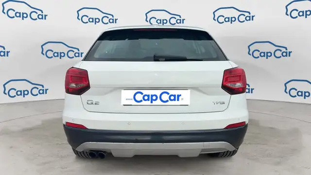 Audi Q2 view 3