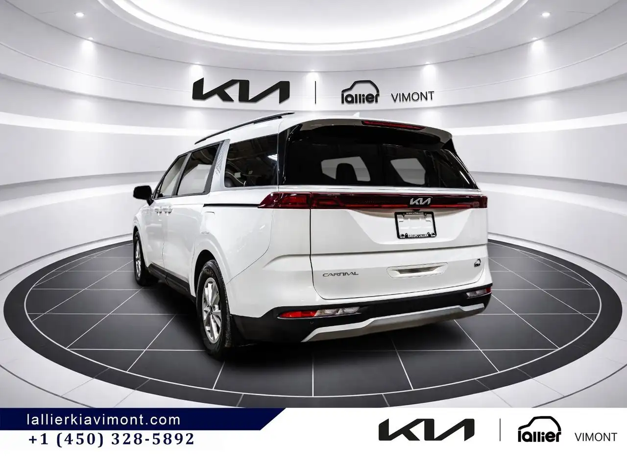 Kia Carnival снимка Kia Carnival