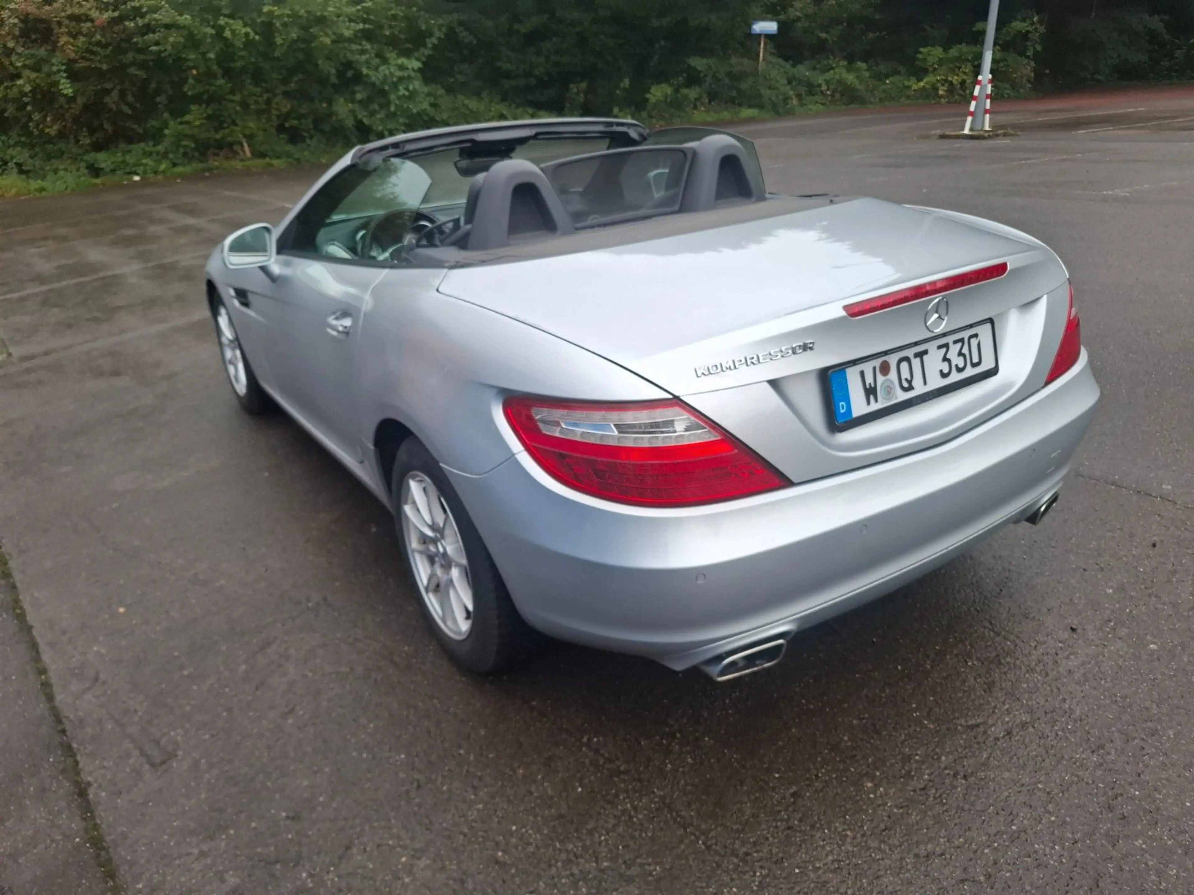 Mercedes-Benz SLK 200 SLK  BlueEfficiency AUTOMATIK TÜV NEU — photo 2