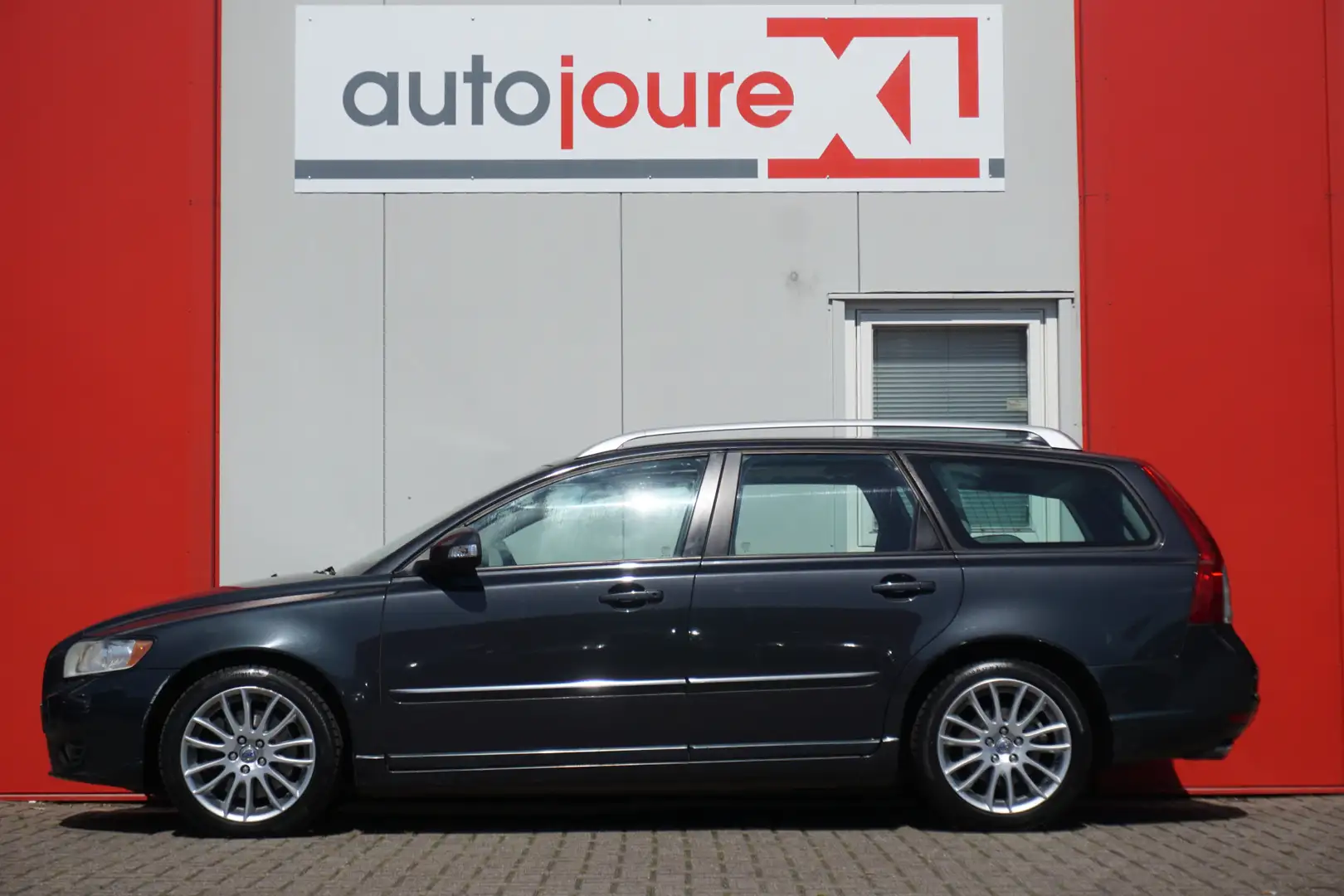 Volvo V50 2.4 D5 Edition II | Origineel NL | Schuif-/kanteld Gris - 2
