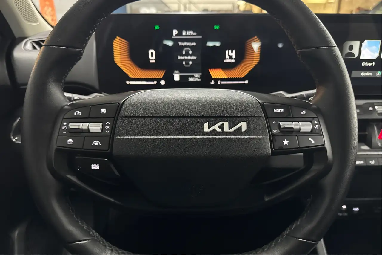 Kia K4 fotografie Kia K4
