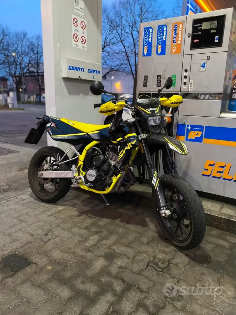 SWM SM 125 R ABS - 2