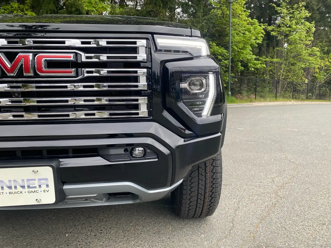 GMC Canyon снимка GMC Canyon