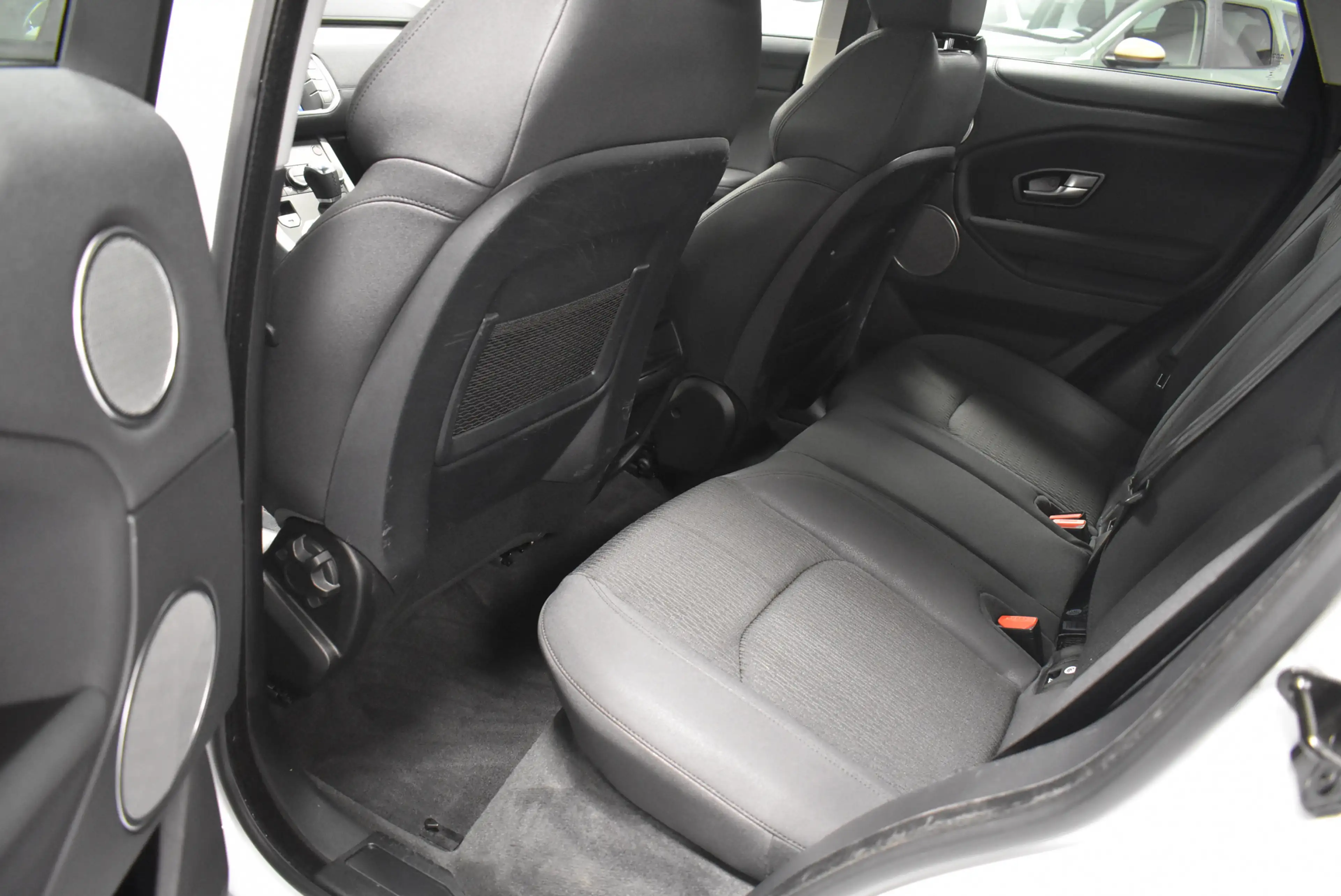 Land Rover Range Rover Evoque 2,0 D 2WD Pure Temp PDC 1Hand — photo 12