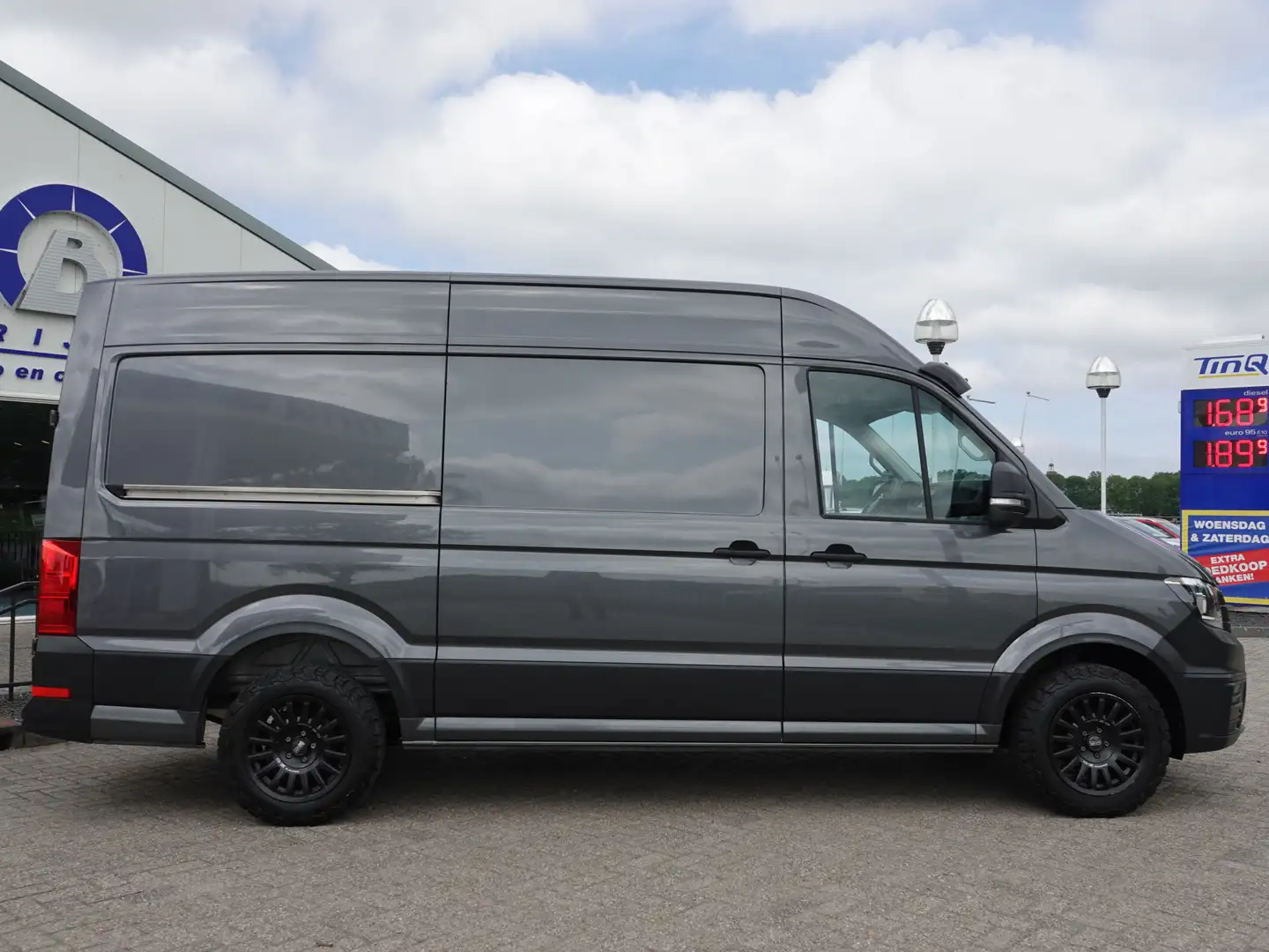 Volkswagen Crafter 35 2.0 TDI 170PK L3H2 MOOIE INRICHTING | TREKH. | Grijs - 2