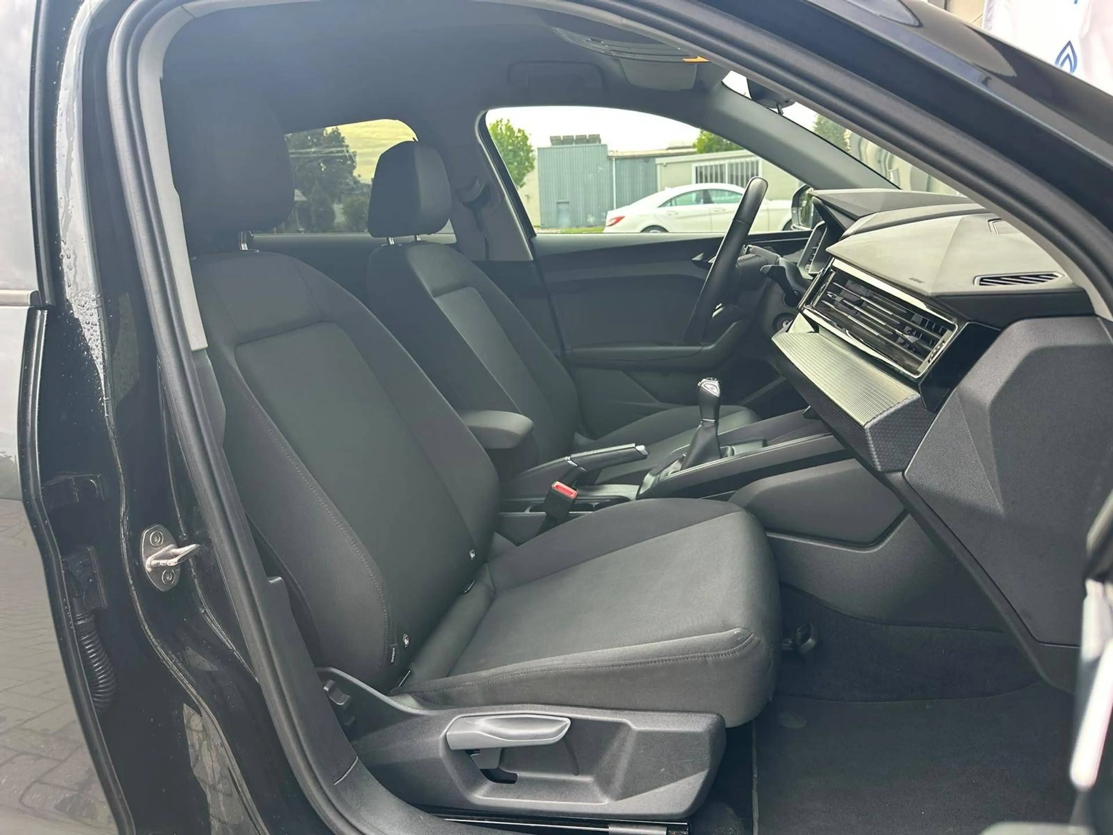 Audi A1 A1 Sportback 25 TFSI Advanced Advanced — photo 9