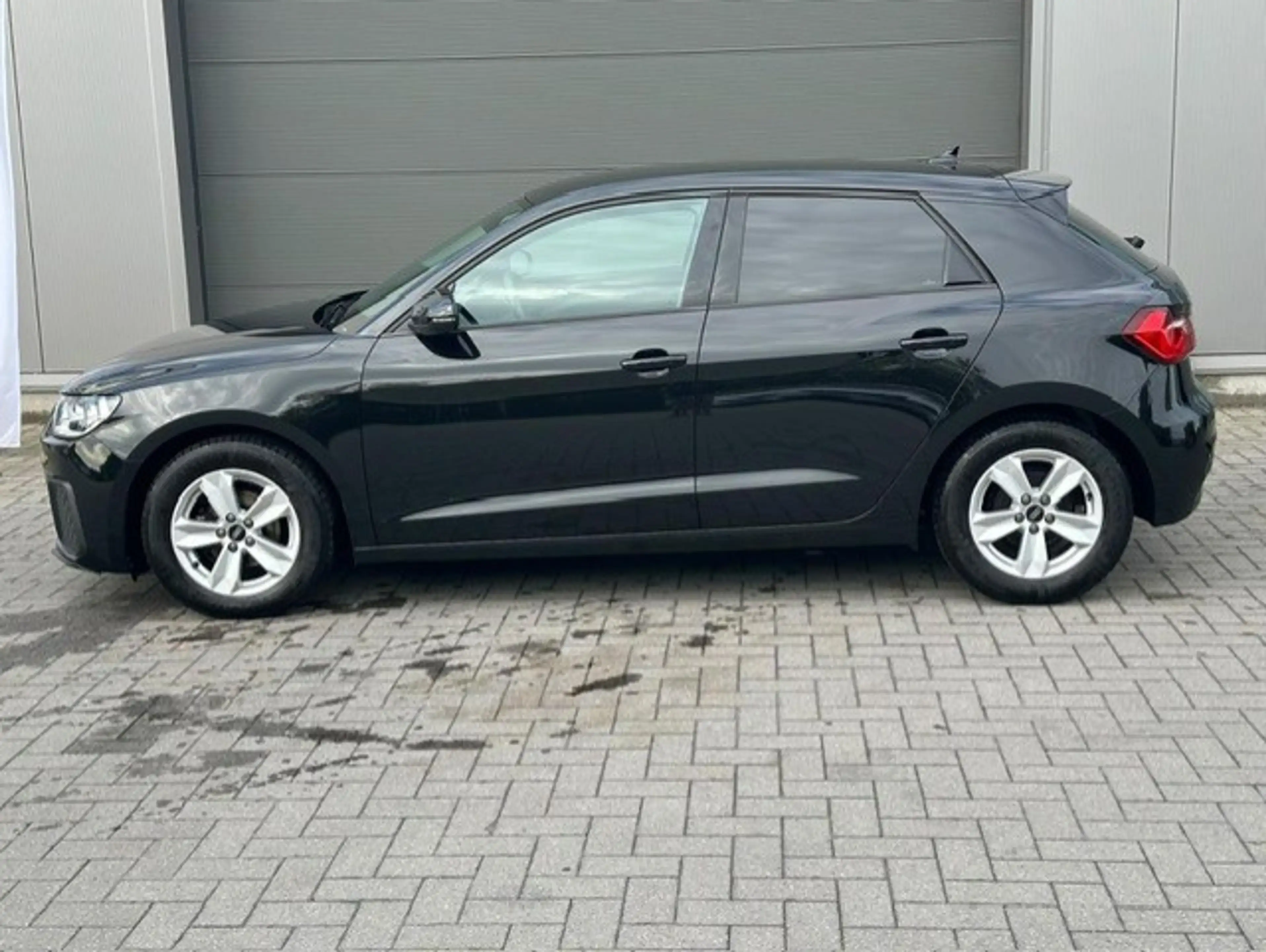 Audi A1 A1 Sportback 25 TFSI Advanced Advanced — photo 2