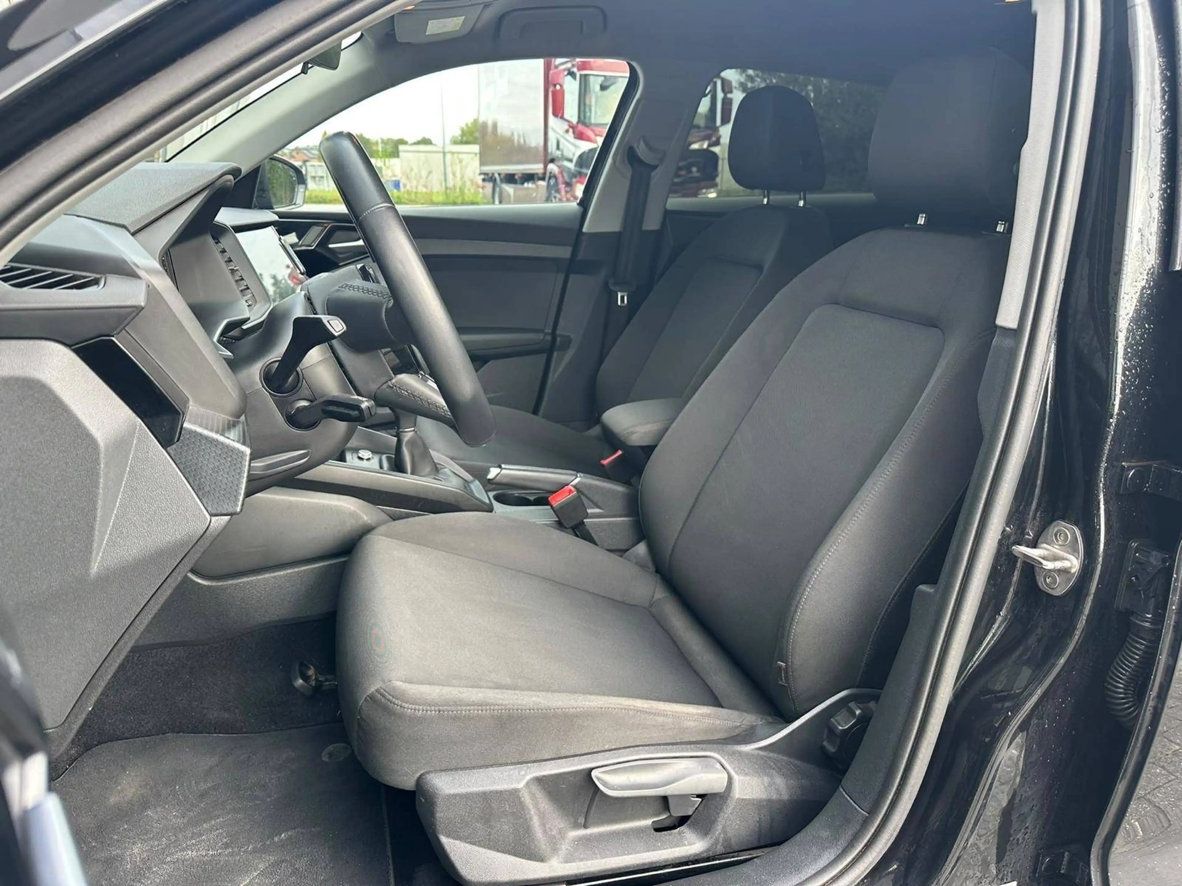 Audi A1 A1 Sportback 25 TFSI Advanced Advanced — photo 10
