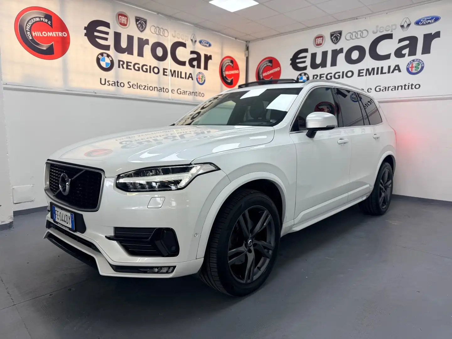 Volvo XC90 XC90 D5 AWD Geartronic 7 posti R-design Bianco - 1
