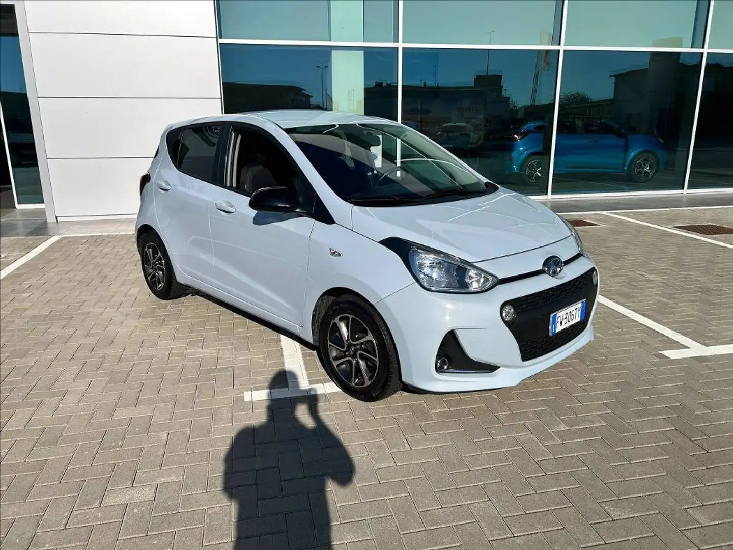 Hyundai i10 1.0 Tech Bleu - 1
