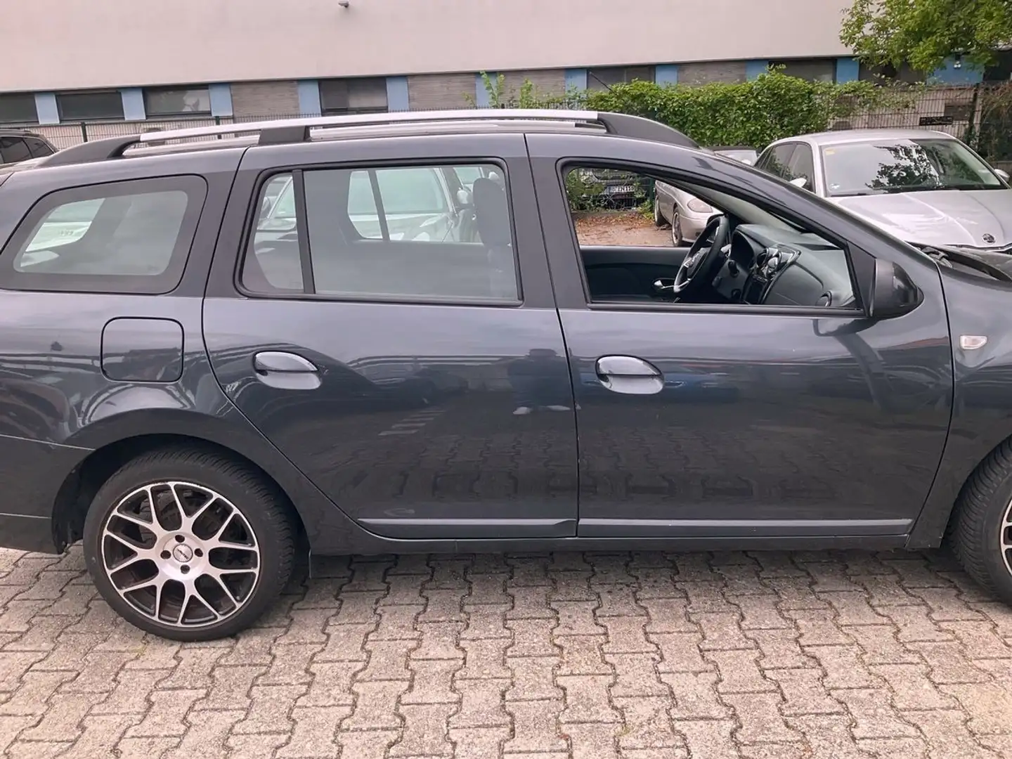 Dacia Logan Basis - 2