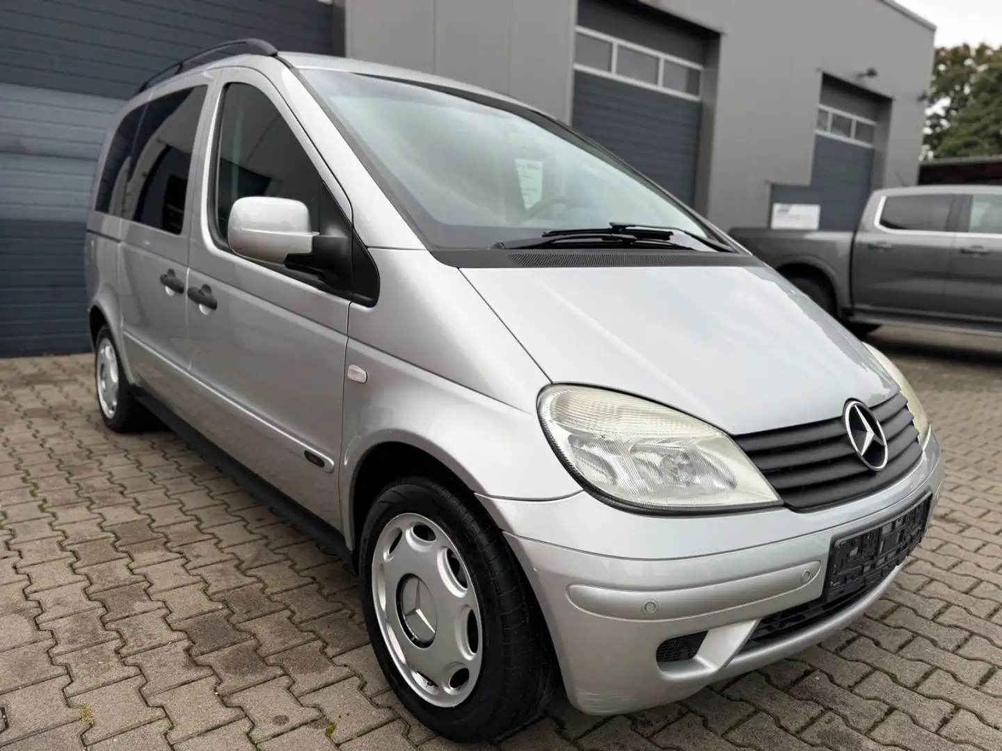 Mercedes-Benz Vaneo Compact Van 1.6*AHK*AUTOMATIK*KLIMA* - 1