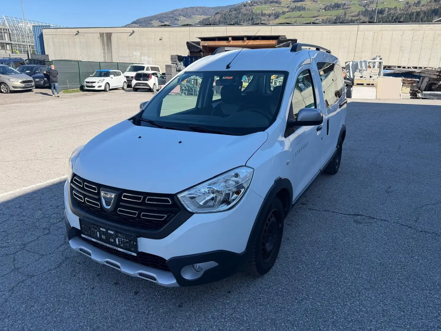 Dacia Dokker Dokker Stepway TCe 115 S Weiß - 2