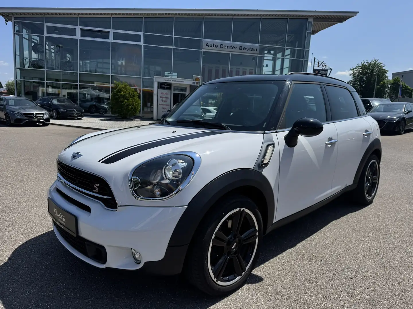 MINI Cooper S Countryman 1.6/NAVI/PANO/LEDER/1.HAND Weiß - 2