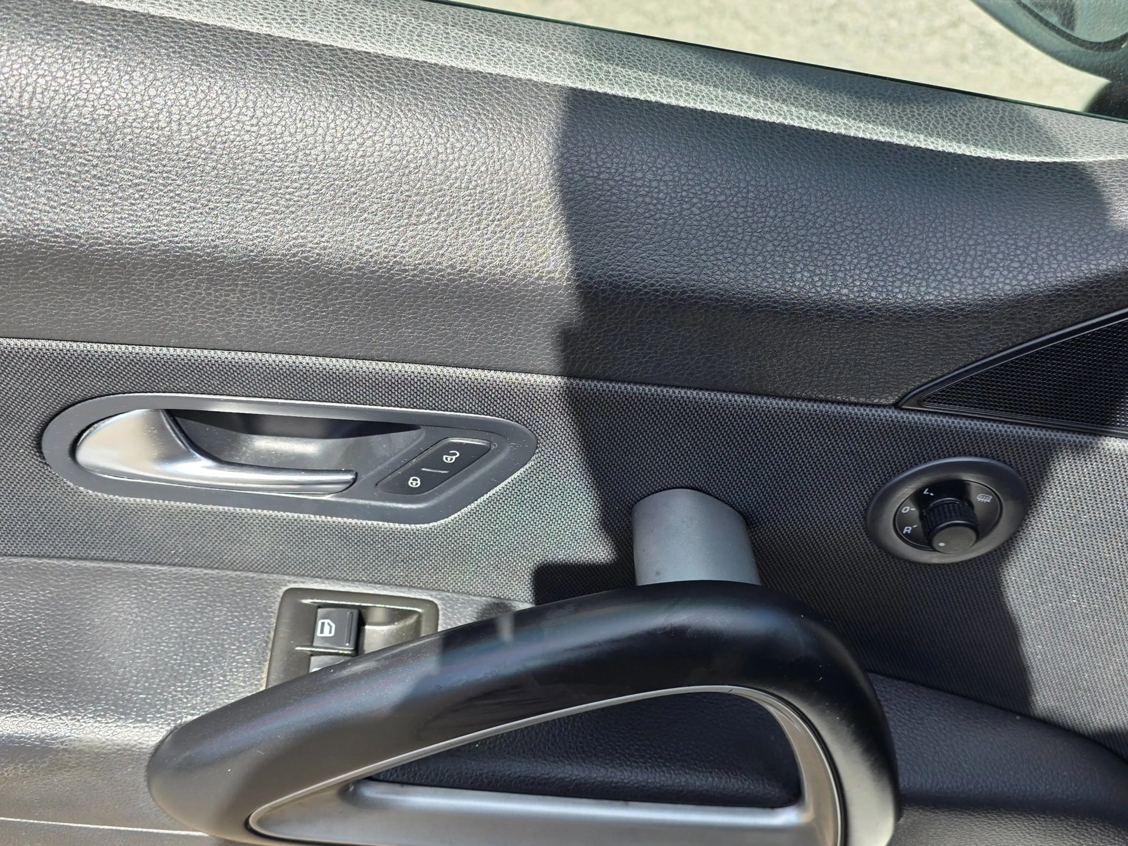 Volkswagen Scirocco 2.0 TSI Zeer netjes 200pk airco cruis control crui — photo 14