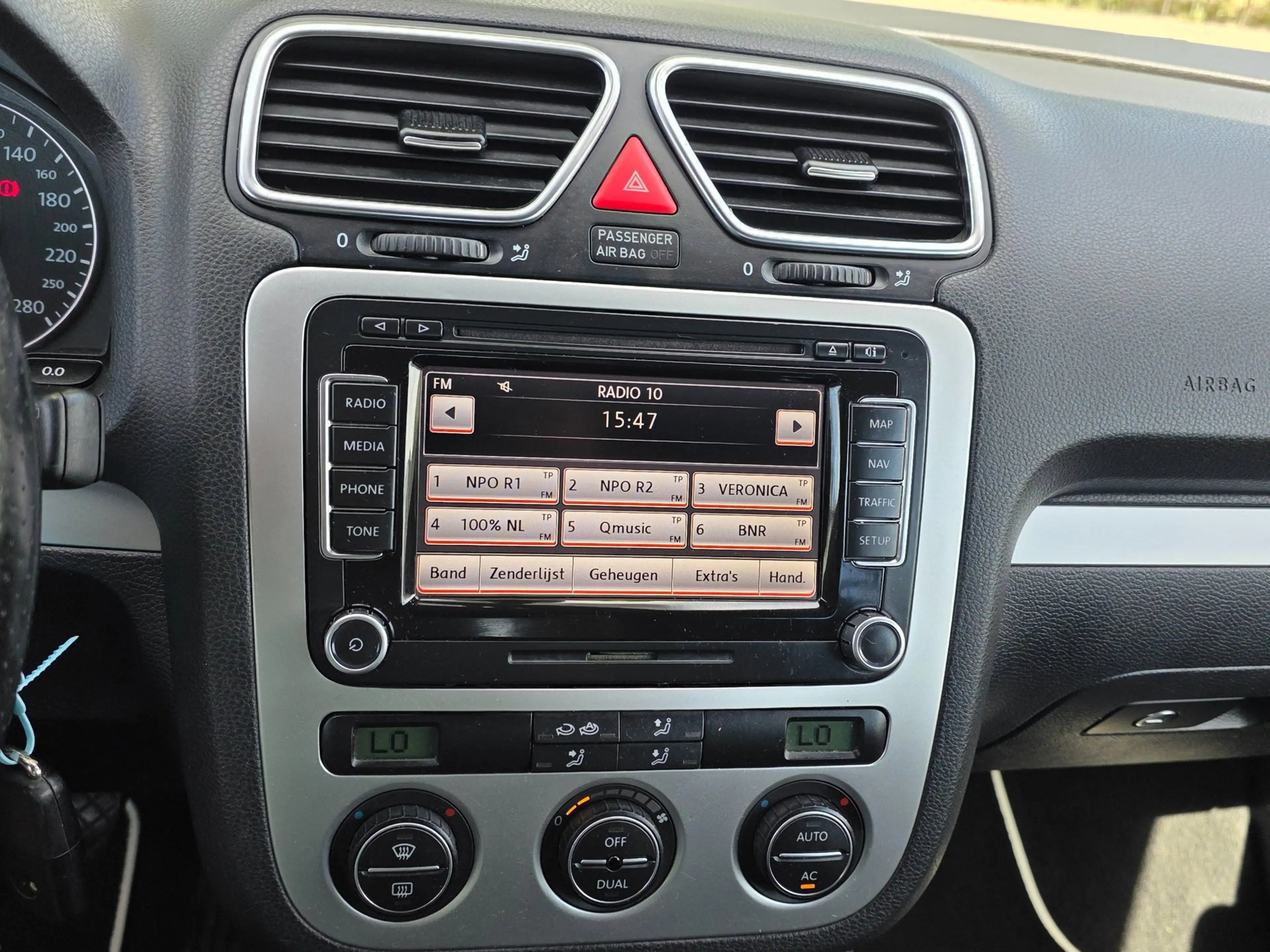 Volkswagen Scirocco 2.0 TSI Zeer netjes 200pk airco cruis control crui — photo 11