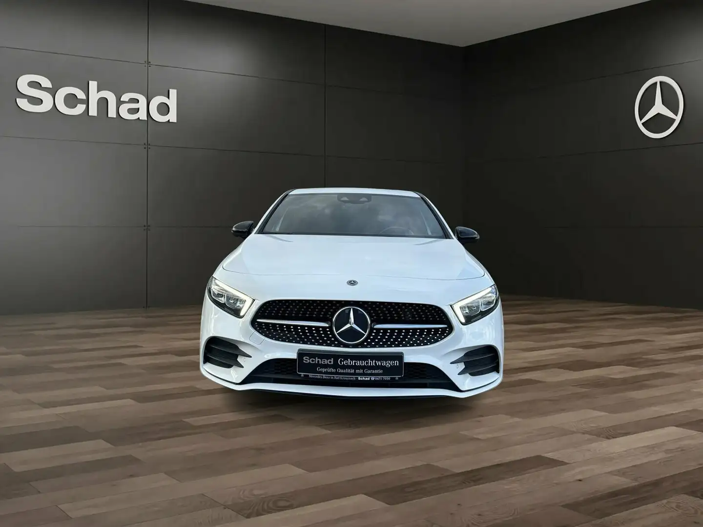 Mercedes-Benz A 220 A 220 AMG+MBUX+LED+KAMERA+ASSIST+NIGHT+AMBI+SHZ+ Weiß - 2
