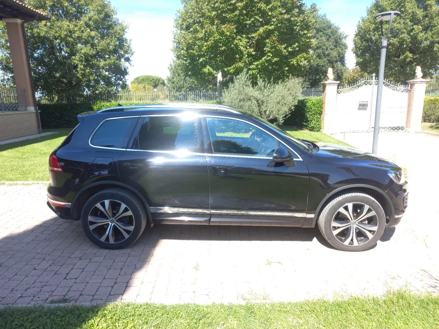 Volkswagen Touareg 3.0 V6 tdi Sport 204cv tiptronic Nero - 2