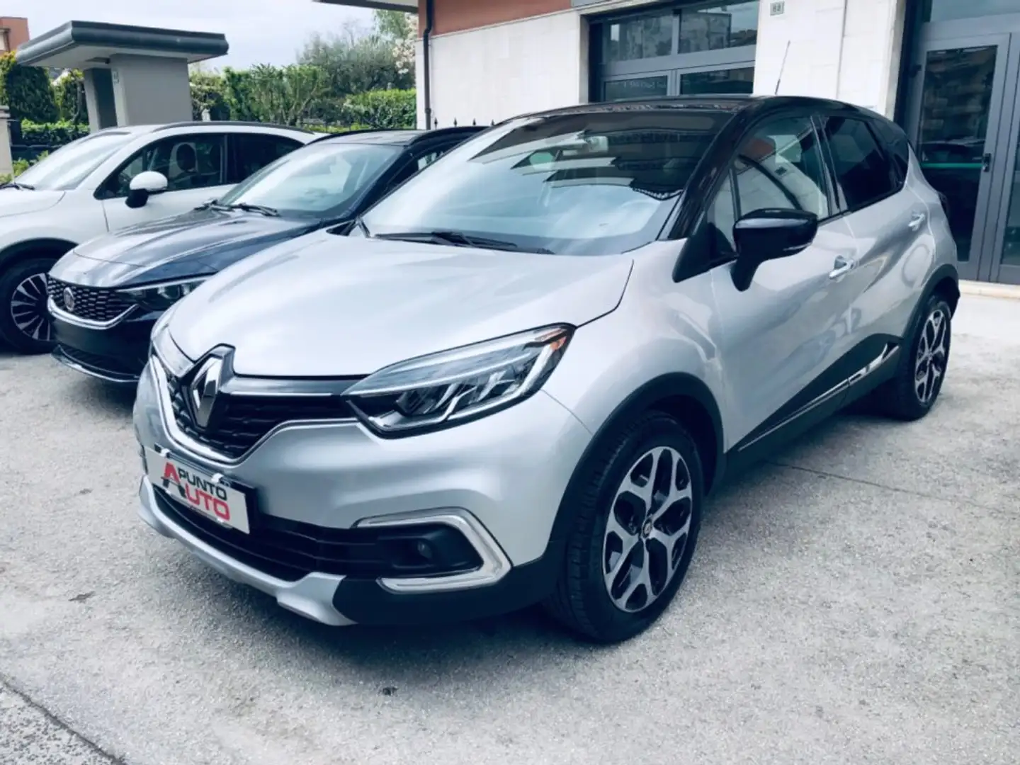 Renault Captur TCe 12V 90 CV Sport Edition Argento - 2