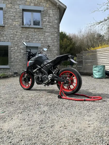 Yamaha MT-125 - foto 6