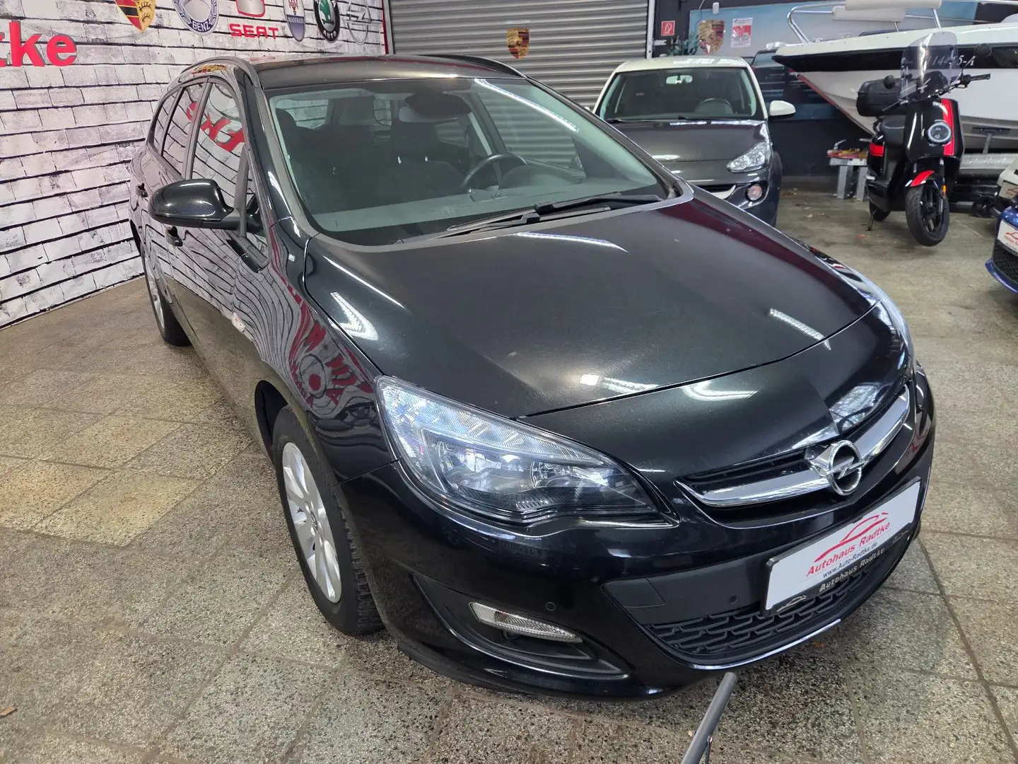 Opel Astra Sports Tourer Style *TOP Ausstattung* Noir - 2
