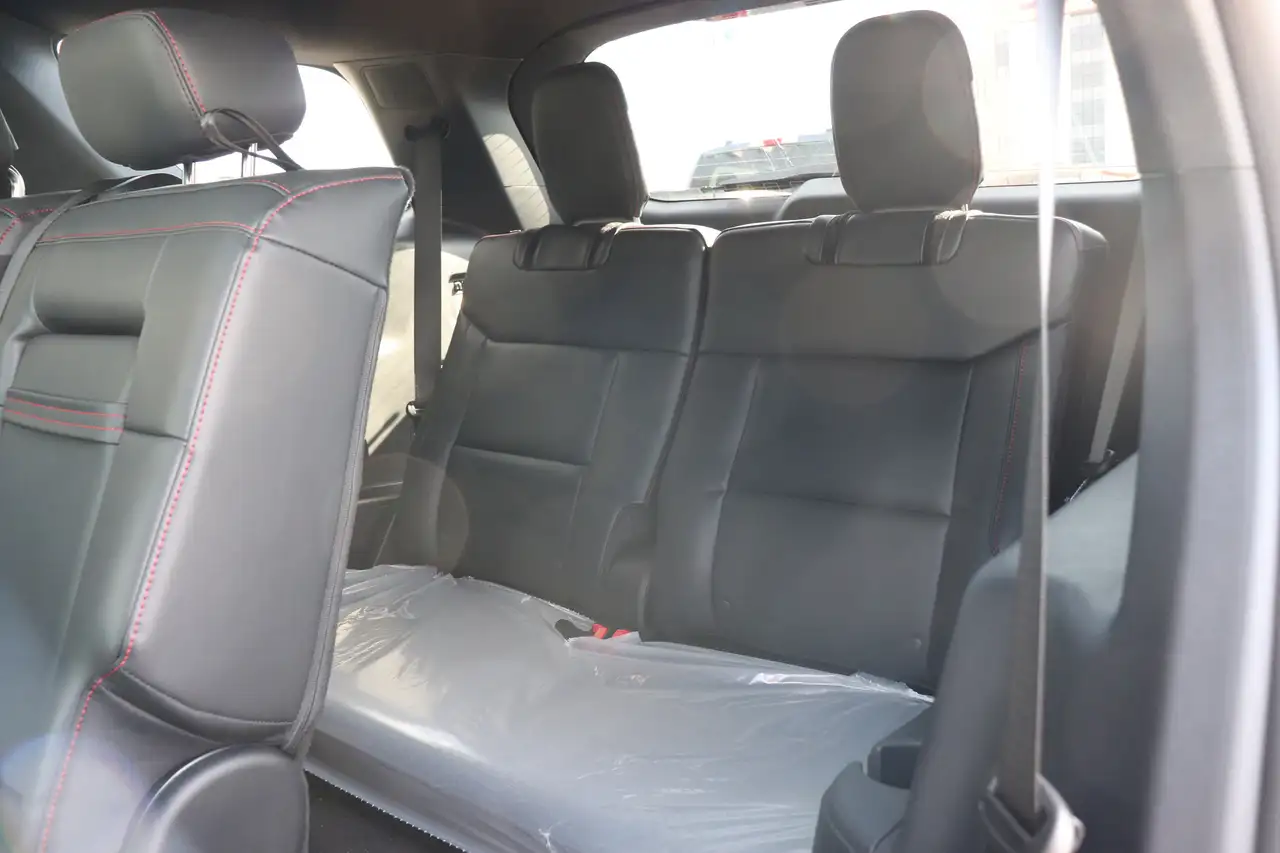 Ford Explorer снимка Ford Explorer