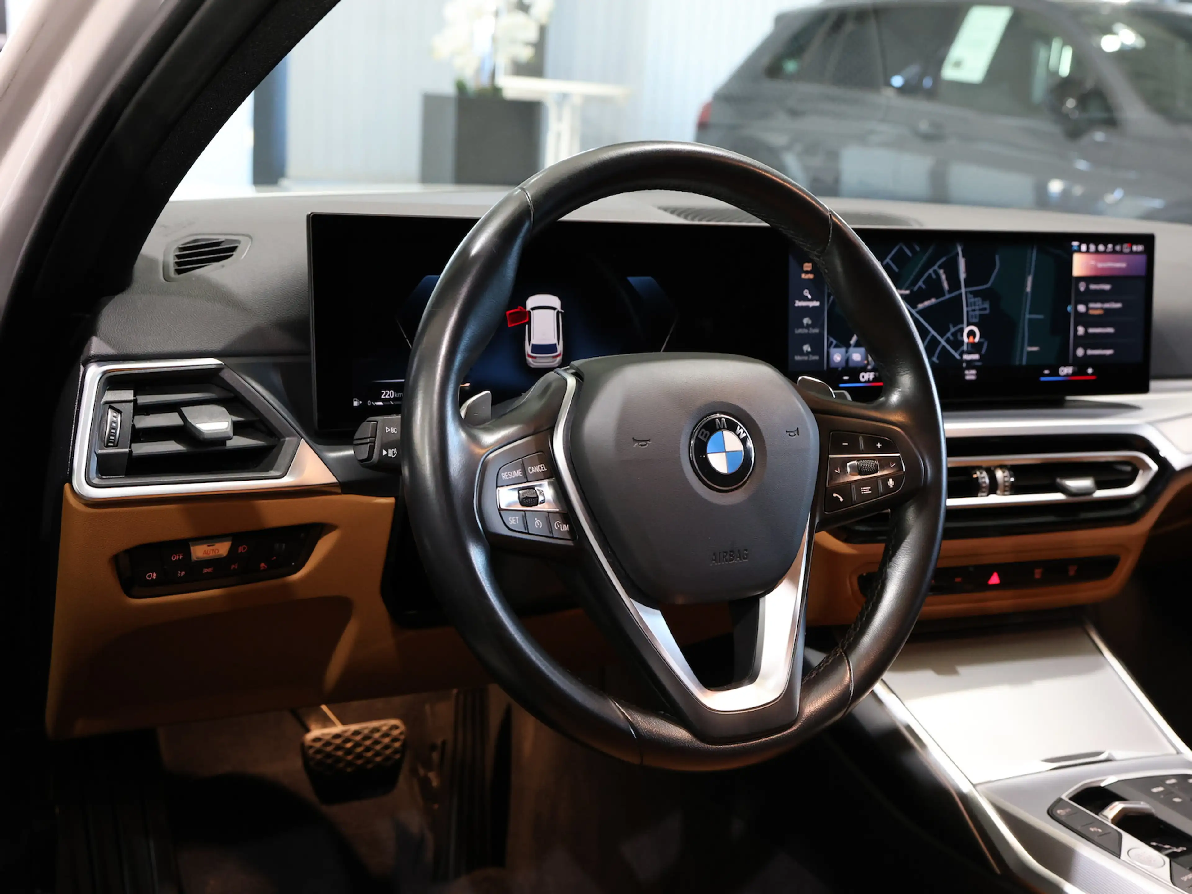 BMW 318 318d Touring SPORT WHITE & BROWN / CURVED+HUD — photo 13