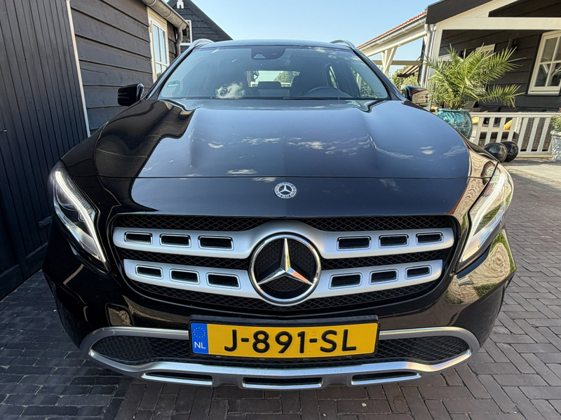 Mercedes-Benz GLA 200 Premium Navi | Led | Camera| Lage Km stand |18 inc — photo 7