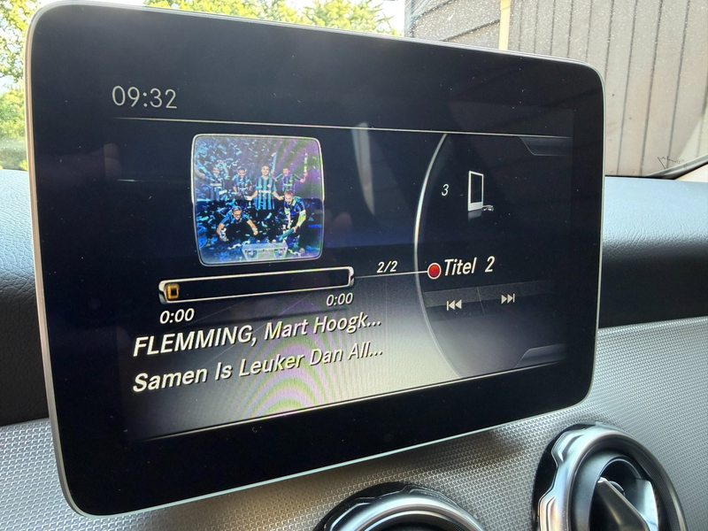 Mercedes-Benz GLA 200 Premium Navi | Led | Camera| Lage Km stand |18 inc — photo 20