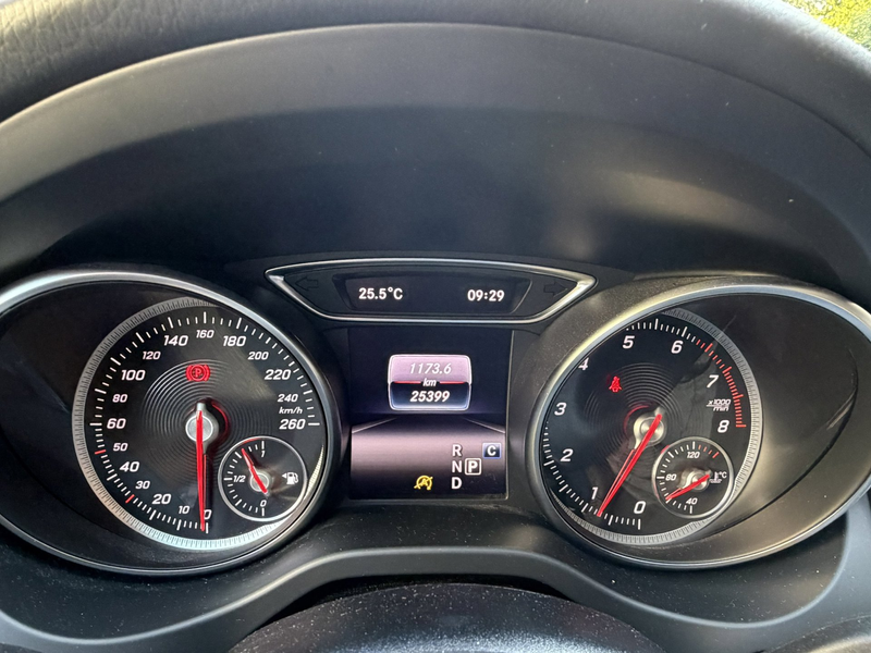 Mercedes-Benz GLA 200 Premium Navi | Led | Camera| Lage Km stand |18 inc — photo 11