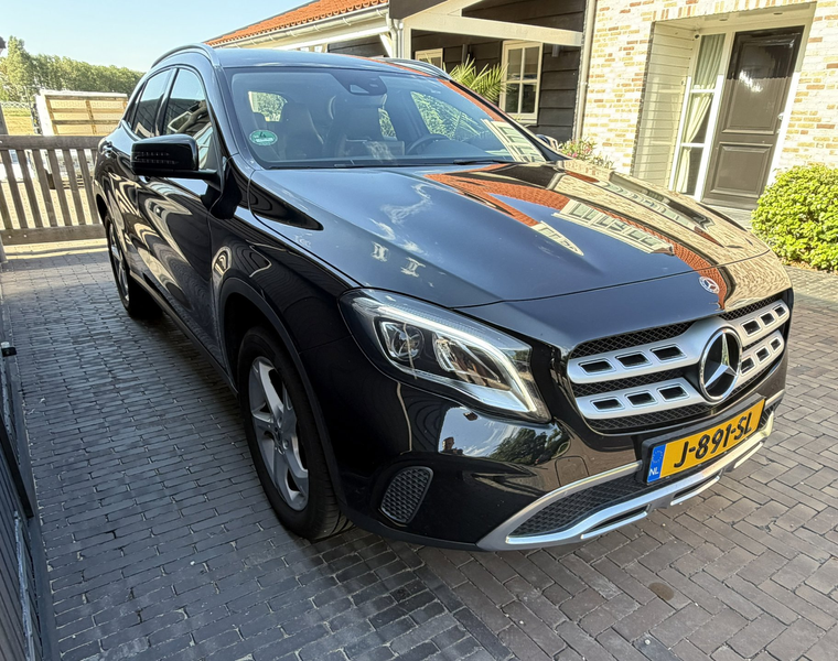 Mercedes-Benz GLA 200 Premium Navi | Led | Camera| Lage Km stand |18 inc — photo 6