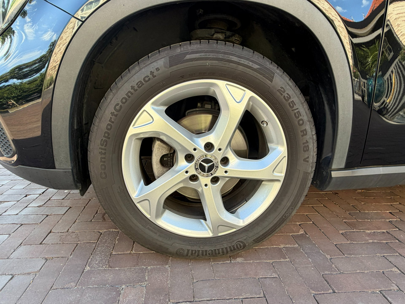 Mercedes-Benz GLA 200 Premium Navi | Led | Camera| Lage Km stand |18 inc — photo 8