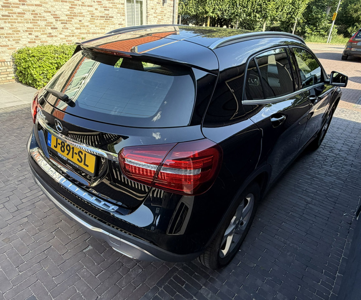 Mercedes-Benz GLA 200 Premium Navi | Led | Camera| Lage Km stand |18 inc — photo 5